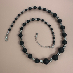 Чокер "Черный бархат" с черным агатом