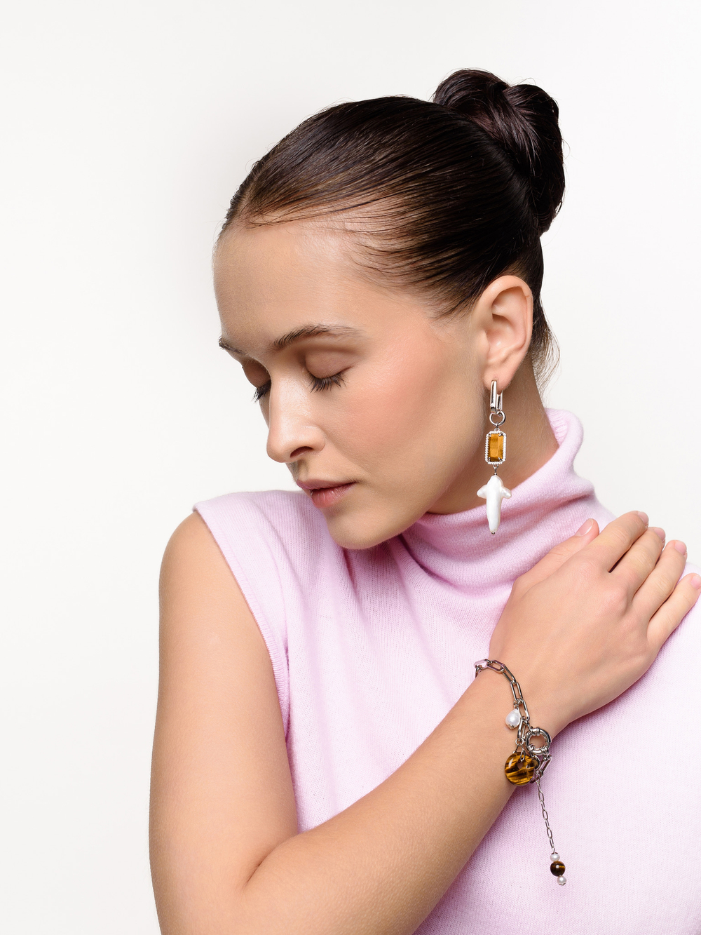 Серьги "Tiger' pearl cross" Silver