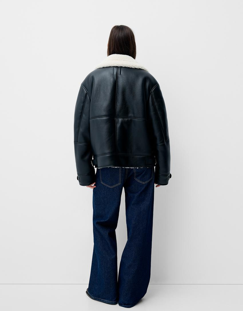 BERSHKA Куртка-дублена с подкладкой из искусственного меха, черный