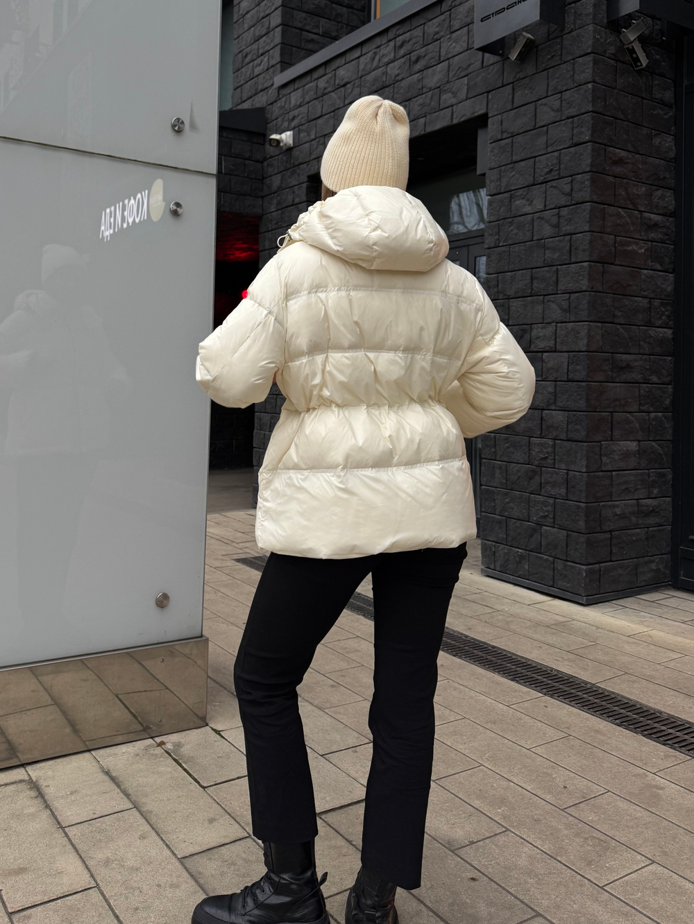 Пуховик BAE лак белый