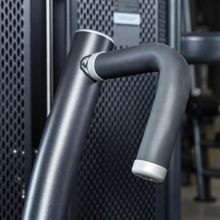 E7008 Жим от груди вертикальный. Стек 135 кг