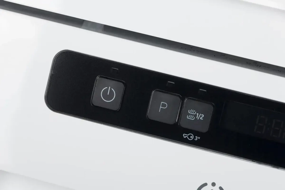 Посудомоечная машина Indesit DSFC 3M19