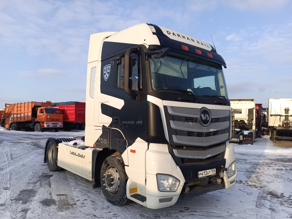 VALDAI 45 4x2 Седельный тягач FB2R13 (Дизельный, 11.8 л, 470 л.с. АТ)
