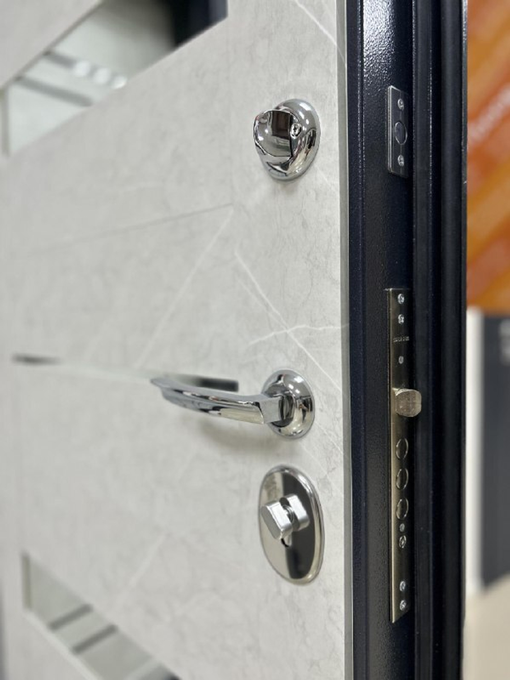 Дверь входная Берлин