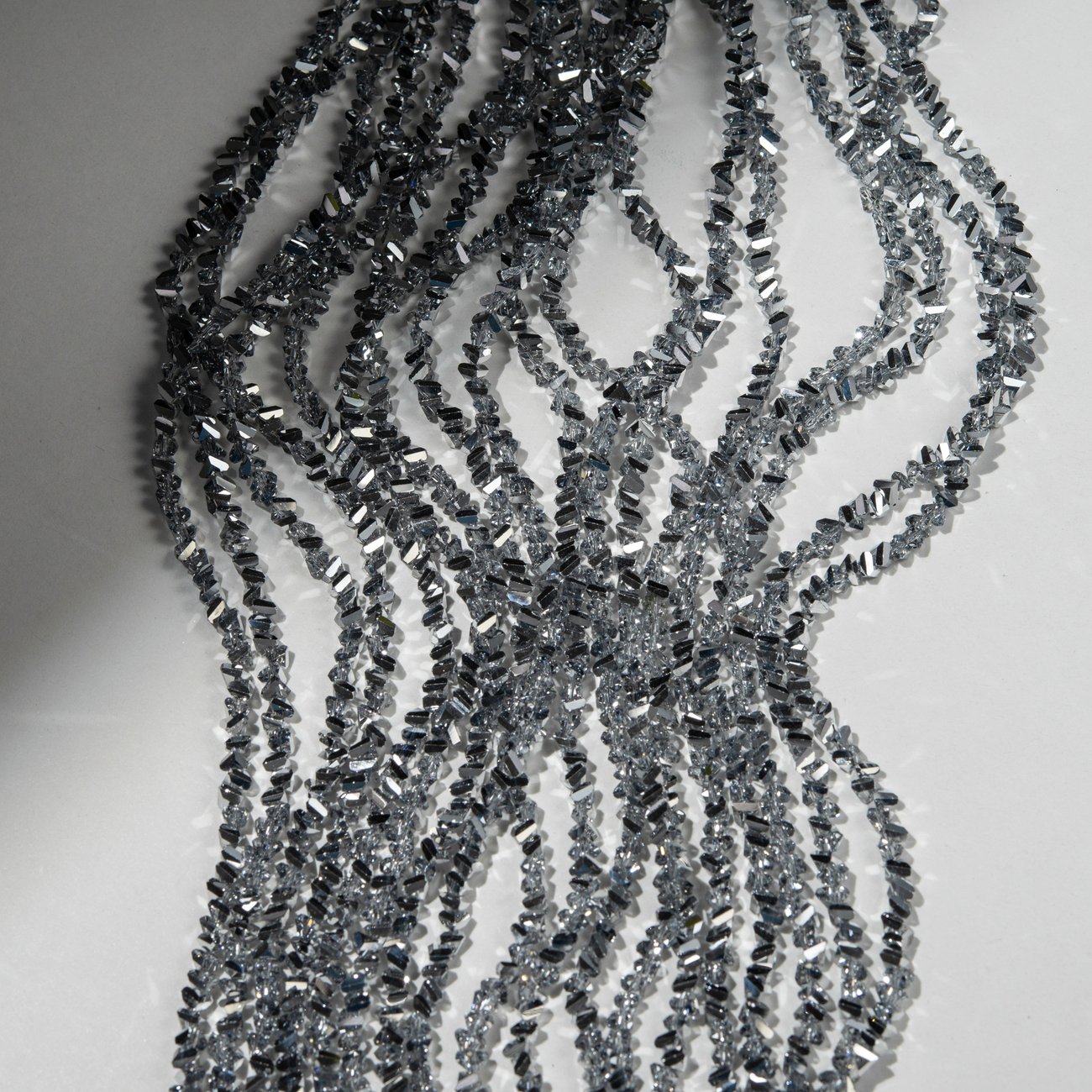Хрустальные бусины "Марказит" в форме треугольника, оттенок "Metallic Gray", 4мм