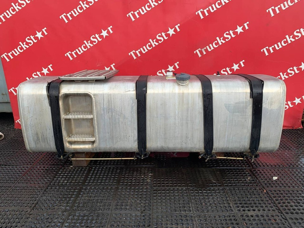 Бак топливный 700L 2024г