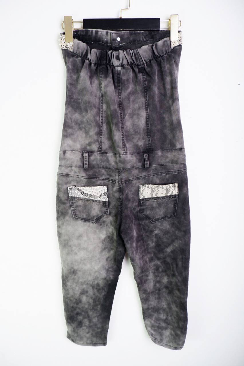 Комбинезон модный, визуально на 44/46 размер