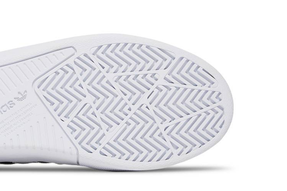 Кроссовки Adidas Originals Tyshawn