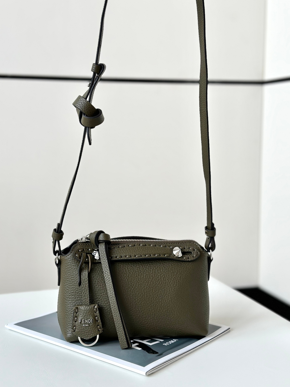 Fendi By The Way Selleria Mini 20 cm