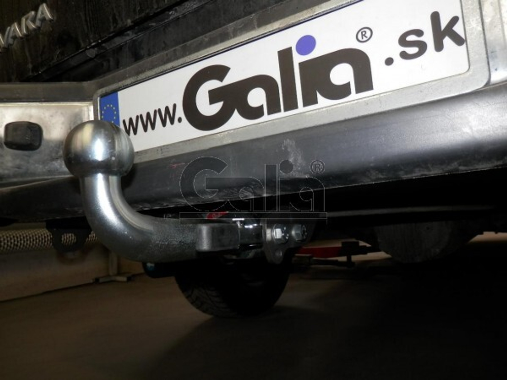 Фаркоп оцинкованный Galia N052C для Nissan Navara D40 2005-(паспорт и сертификат в комплекте)(без электрики)