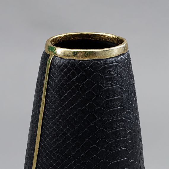 Ваза №2 (черная) Декор 20х17х37см