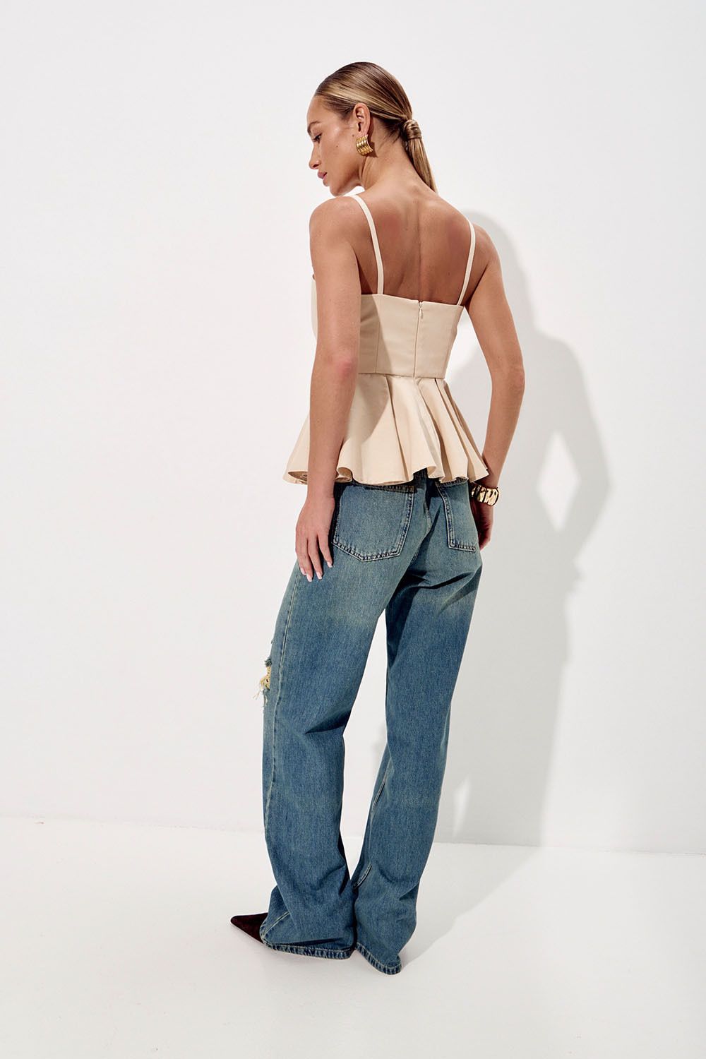 Корсет с баской из денима песочного цвета