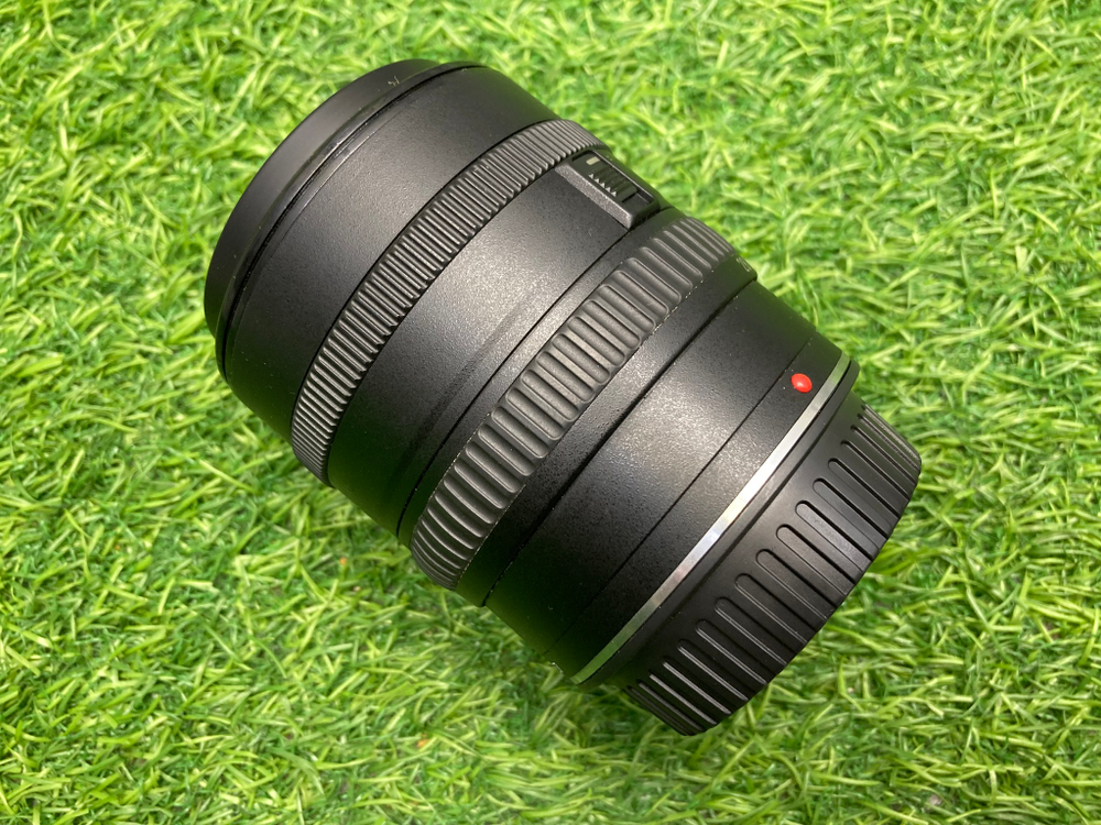 Canon EF 28-70mm 3.5-4.5 II