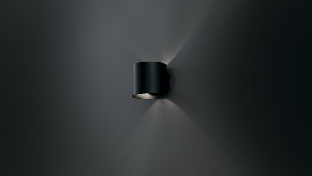 Бра Maytoni C066WL-01B