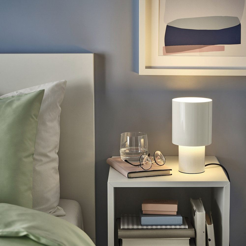 IKEA SPETSBOJ  (ИКЕА СПЕТСБОЙ)  -  Настольная лампа, диммируемая/белая, 22 см