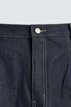 ZARA ДЖИНСОВЫЕ ШОРТЫ RELAXED FIT СО СКЛАДКАМИ, СИНИЙ