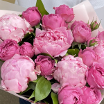 Букет из пионов и пиновидных кустовых роз «Пионы и мисти баблз»