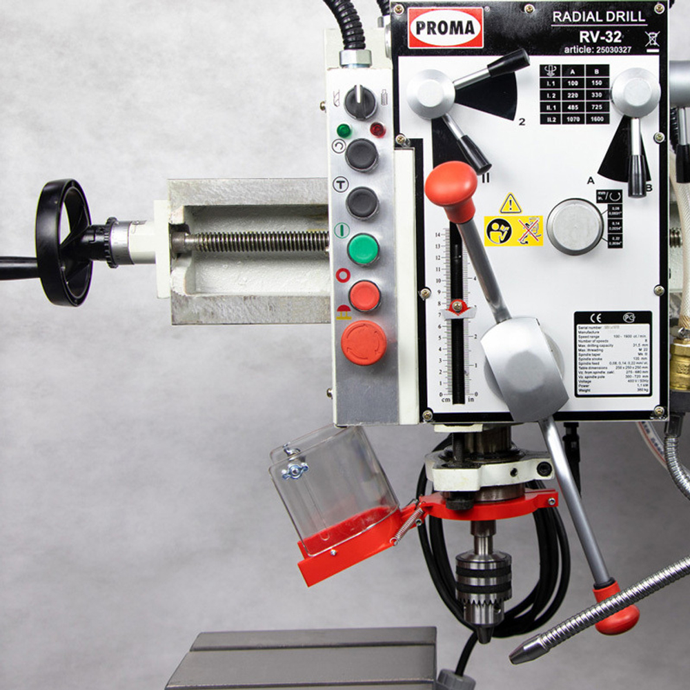 RV-32 радиально-сверлильный станок