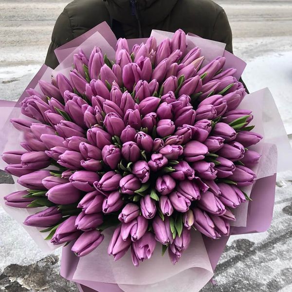 Закажите цветы на 8 марта заранее