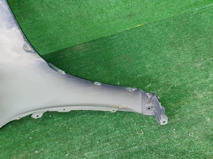 Крыло переднее левое Toyota Land Cruiser 200 (2012-2015)