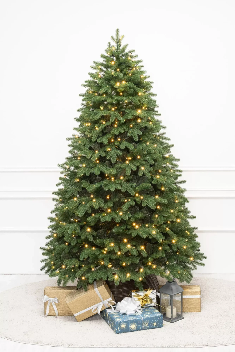 Искусственная елка Парижанка 300 см., 1030 теплых белых LED ламп, литая хвоя+ПВХ, ЕлкиТорг (138300)