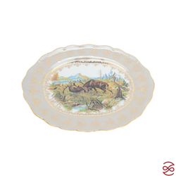 Блюдо овальное на ноге Queen's Crown Aristokrat Охота бежевая 36 см