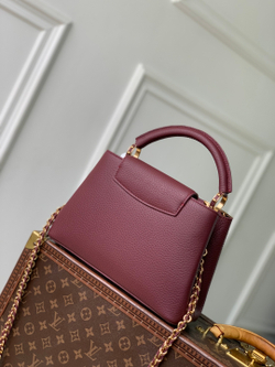 Louis Vuitton Capucines BB