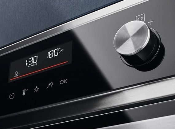 Духовой шкаф ELECTROLUX EOD6P77X