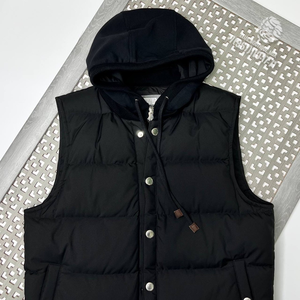 Пуховый жилет Brunello Cucinelli