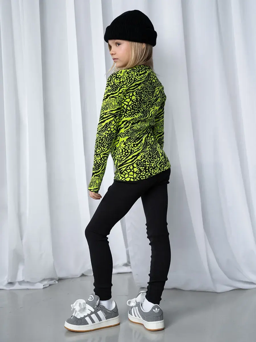 Костюм для девочки на осень