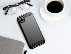 Чехол черного цвета для Huawei Y5P, серии Carbon от Caseport