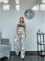 Костюм стильный