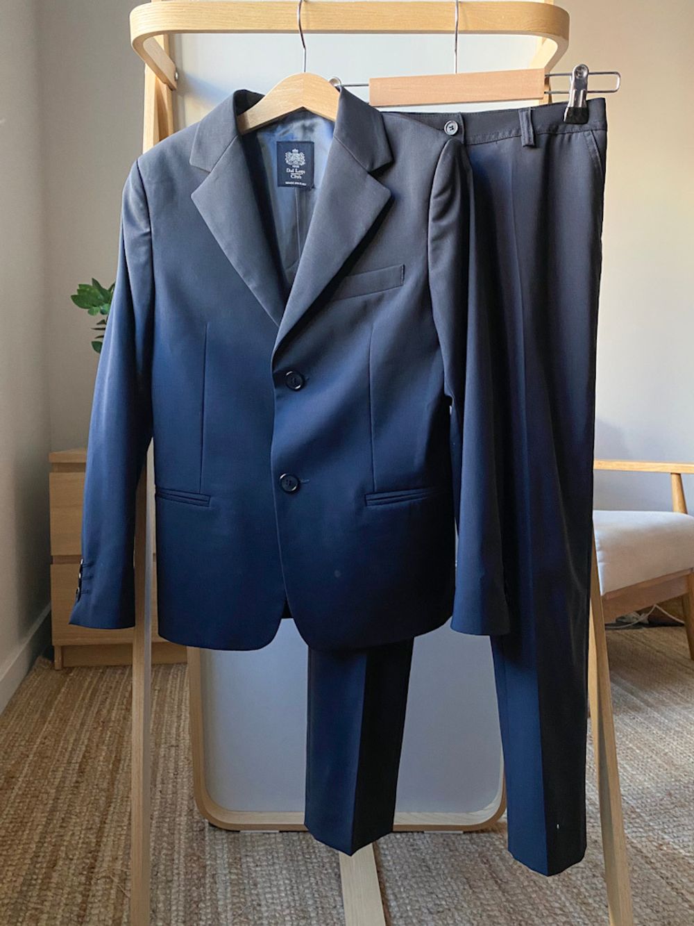 Новый шерстяной костюм Dal Lago, 134