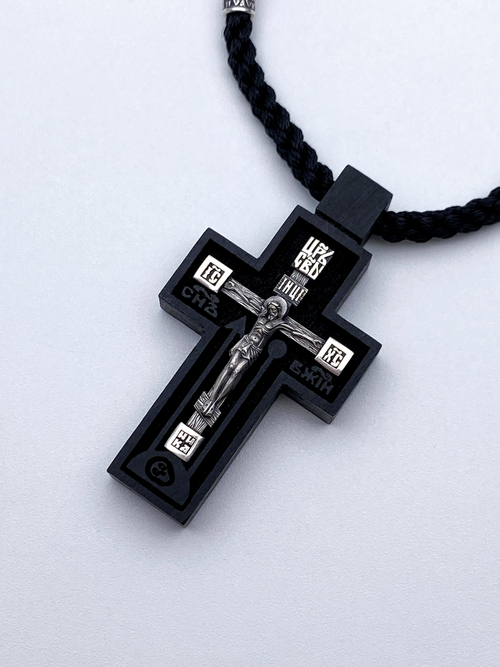 Крест из дерева с серебряным распятием на гайтане/Николай