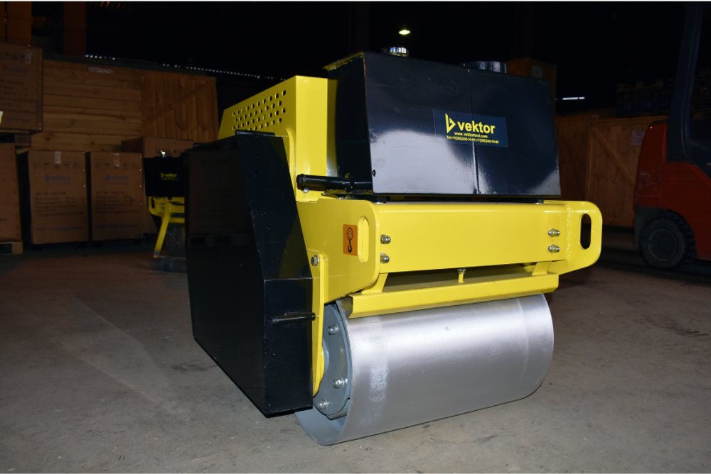 Виброкаток Vektor VRDR-600 двухвальцовый, бензиновый - [483 кг / Honda GX270]