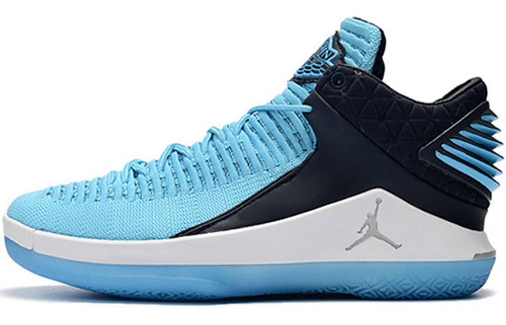 Кроссовки Jordan Air Jordan 32 Low Win Like 82 Unc
