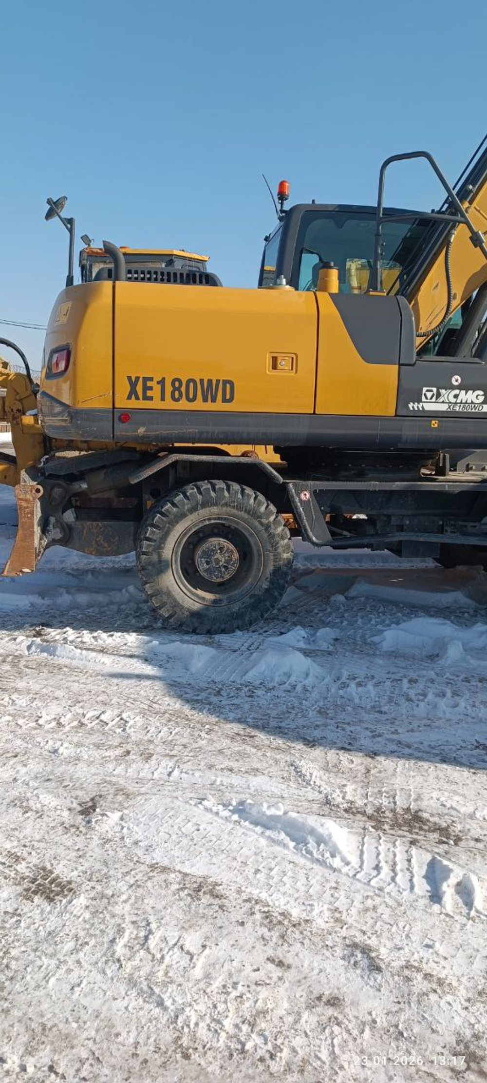 XCMG XE180* Экскаватор колесный XE180WD (Дизельный, 4,5 л, 141 л.с., АТ)