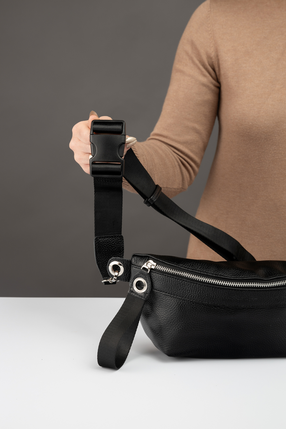 Сумка кросс-боди поясная бананка