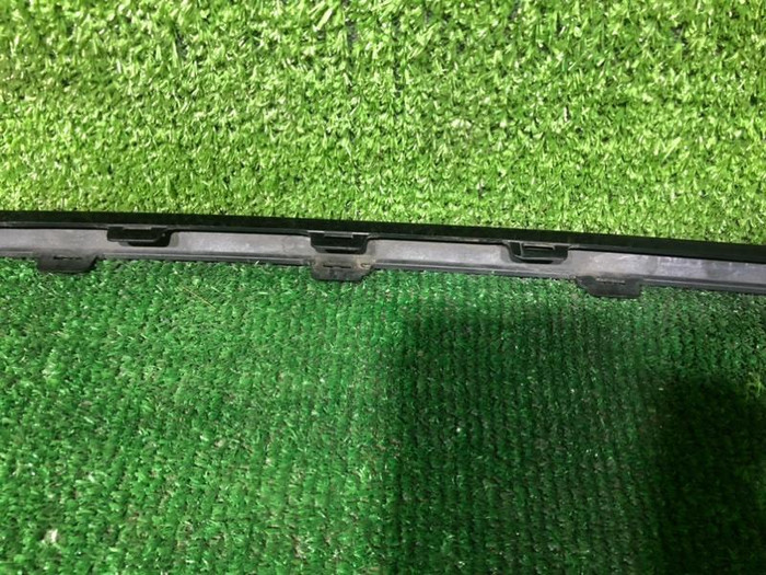 Молдинг переднего бампера VW Polo Sedan (2015-2020)