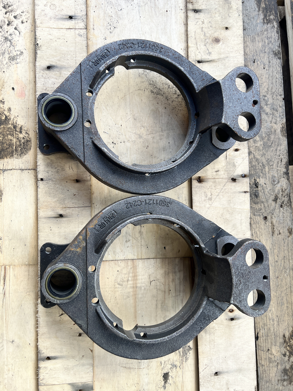 Суппорт передний левый Faw J6 3501021C242/A