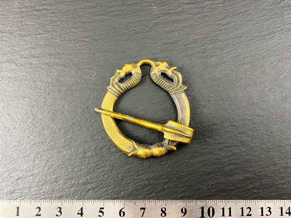 Фибула. Готланд 9-10 в. (замкнутая)