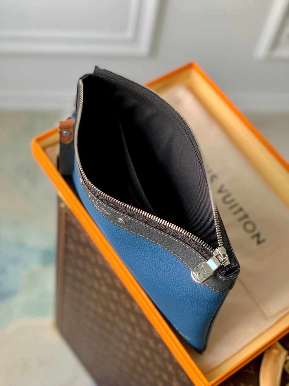Louis Vuitton Pochette To-Go