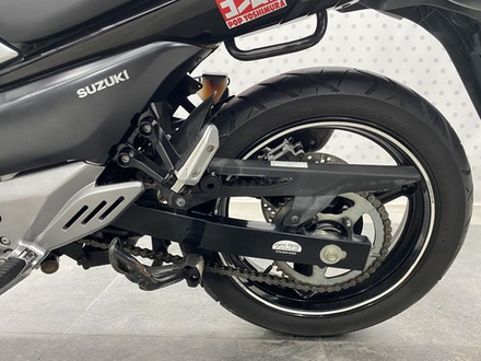 Suzuki GSR250 2015