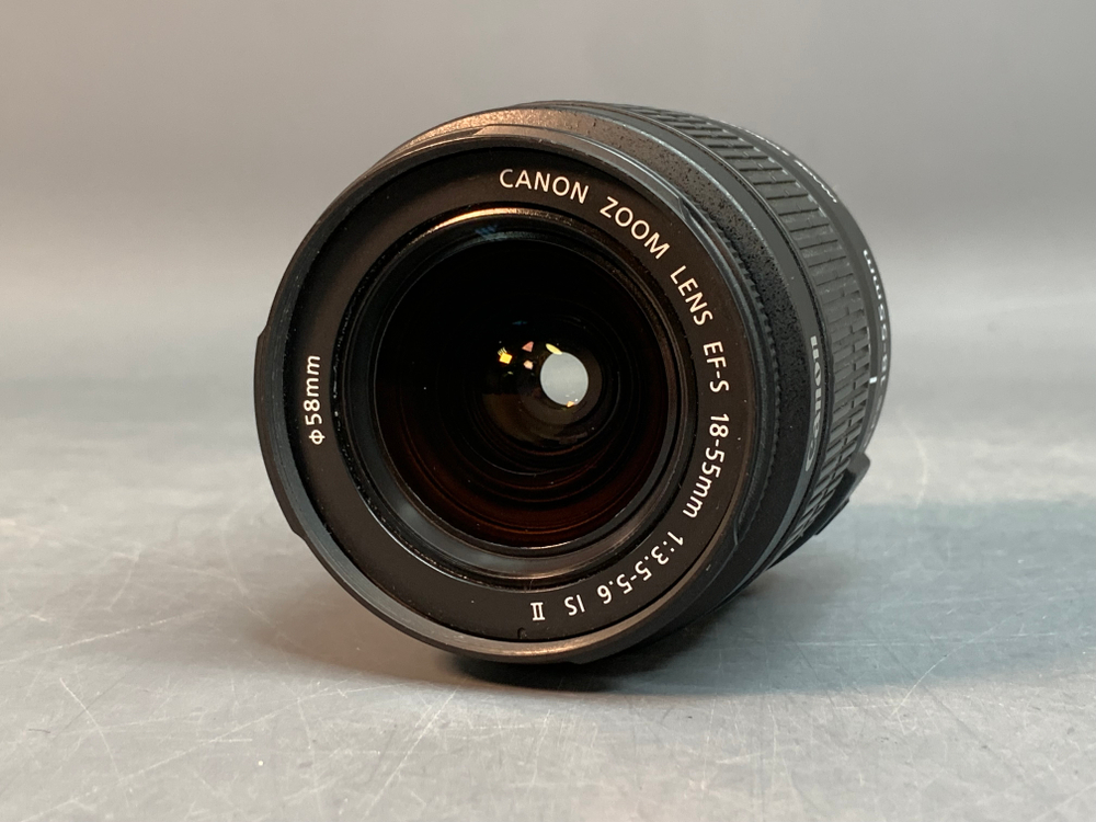 Canon EF-S 18-55mm 3.5-5.6 IS II