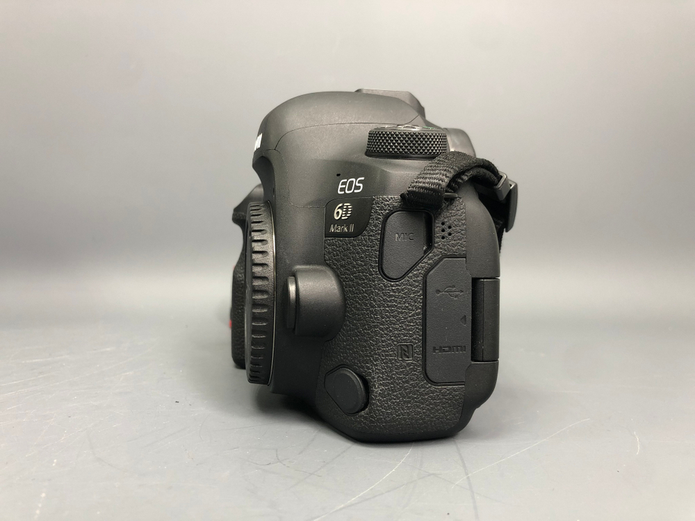 Canon EOS 6D Mark II 6.400 кадров