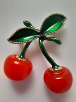 Брошь "Две вишенки"