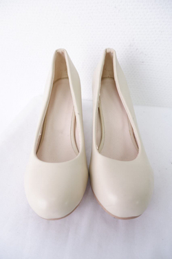 Туфли светлые 37 размер