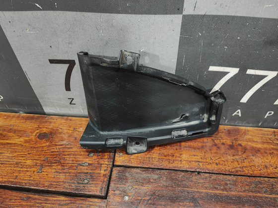 Дефлектор радиатора нижний правый GAC GS8 2 21-нв Б/У Оригинал 7145012DRS0200