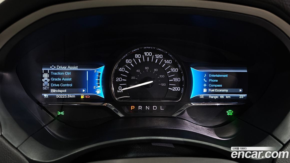 Lincoln New MKZ Hybrid (09.2020)