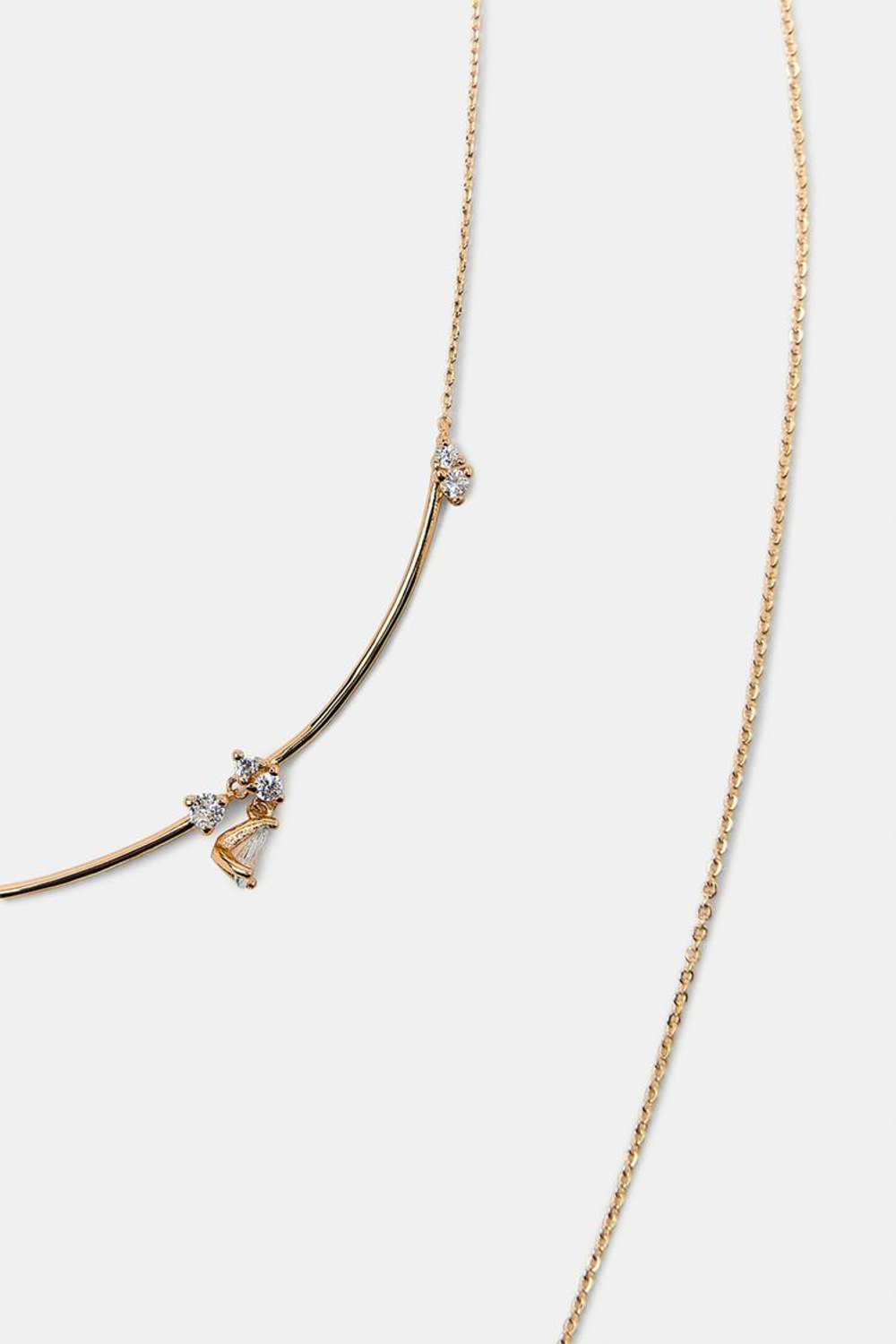 ZARA НАБОР ИЗ ДВУХ МИНИМАЛИСТИЧНЫХ ОЖЕРЕЛИЙ СО СТРАЗАМИ, ЗОЛОТИСТЫЙ